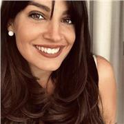 Laureata in giurisprudenza con due anni di esperienza nel settore della consulenza offre lezioni di diritto e aiuto-tesi